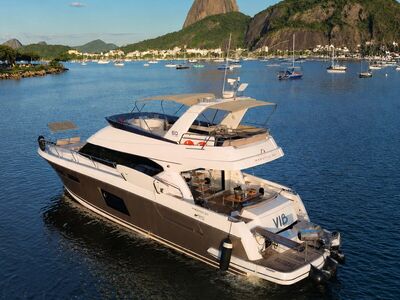 Prestige 60 - Fundeado com o Pão de Açúcar ao fundo