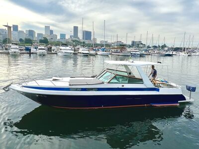 WeBoat Rival 36 - Vista exterior na marina