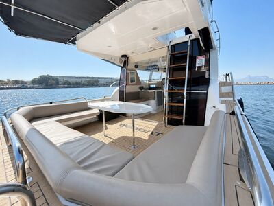 WeBoat 420 - Praça de popa coberta