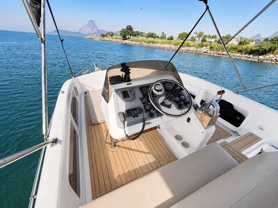 WeBoat 420 - Flybridge con vista a la orla