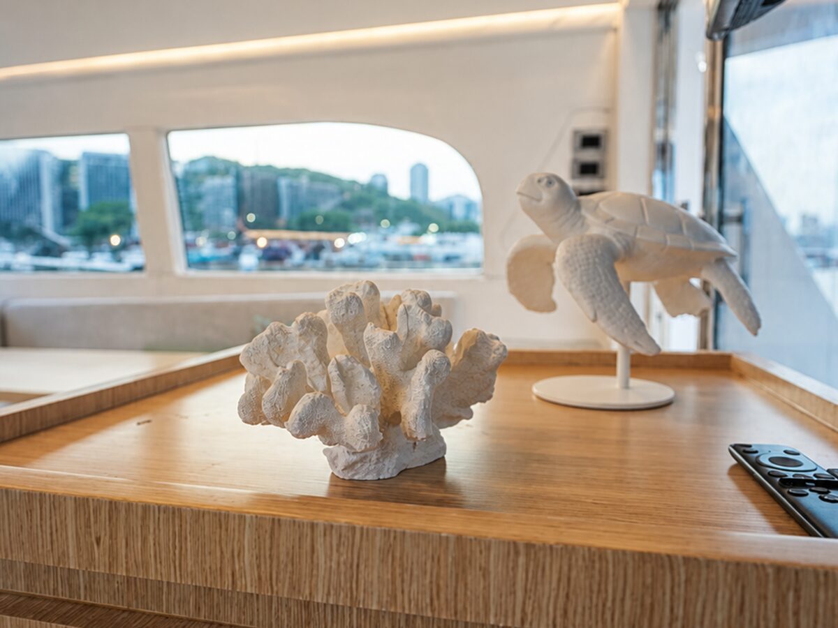 WeBoat Mares 50 - Bancada com decoração