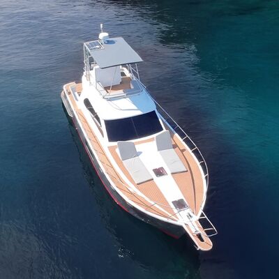 WeBoat Mares 50 - Vista aérea da proa com solário